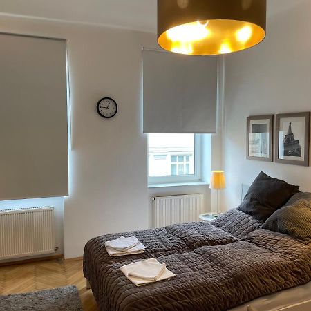 Charmante Altbauapartments Apostelgasse Vienna Luaran gambar