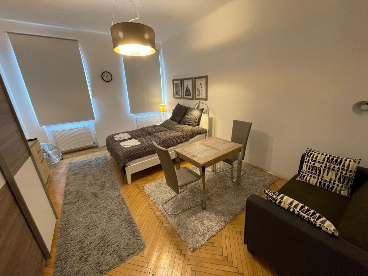 Charmante Altbauapartments Apostelgasse Vienna Luaran gambar