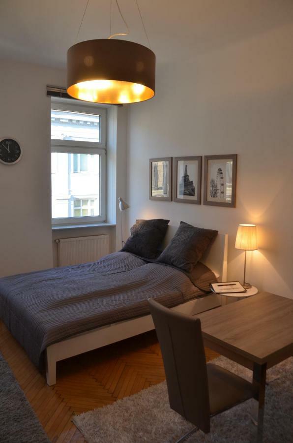 Charmante Altbauapartments Apostelgasse Vienna Luaran gambar