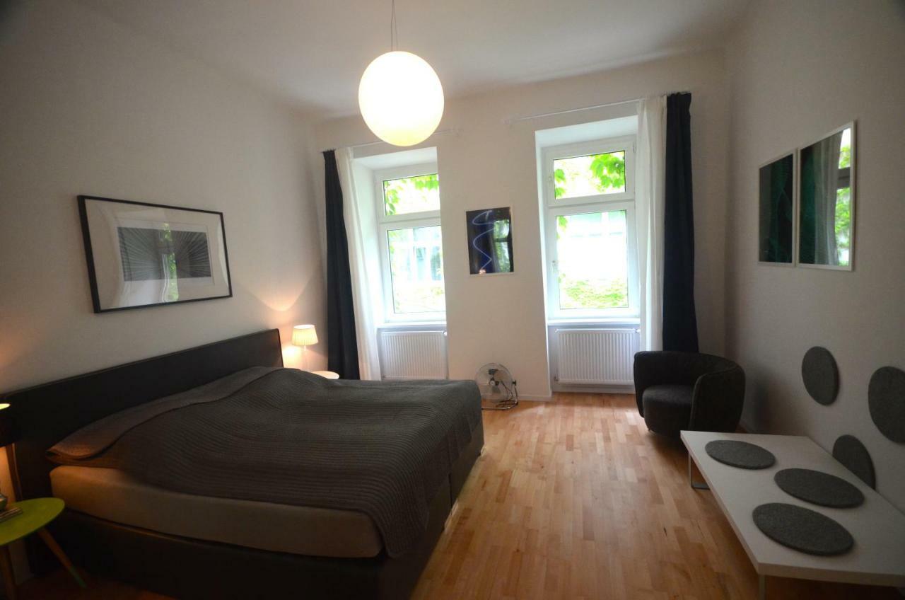 Charmante Altbauapartments Apostelgasse Vienna Luaran gambar